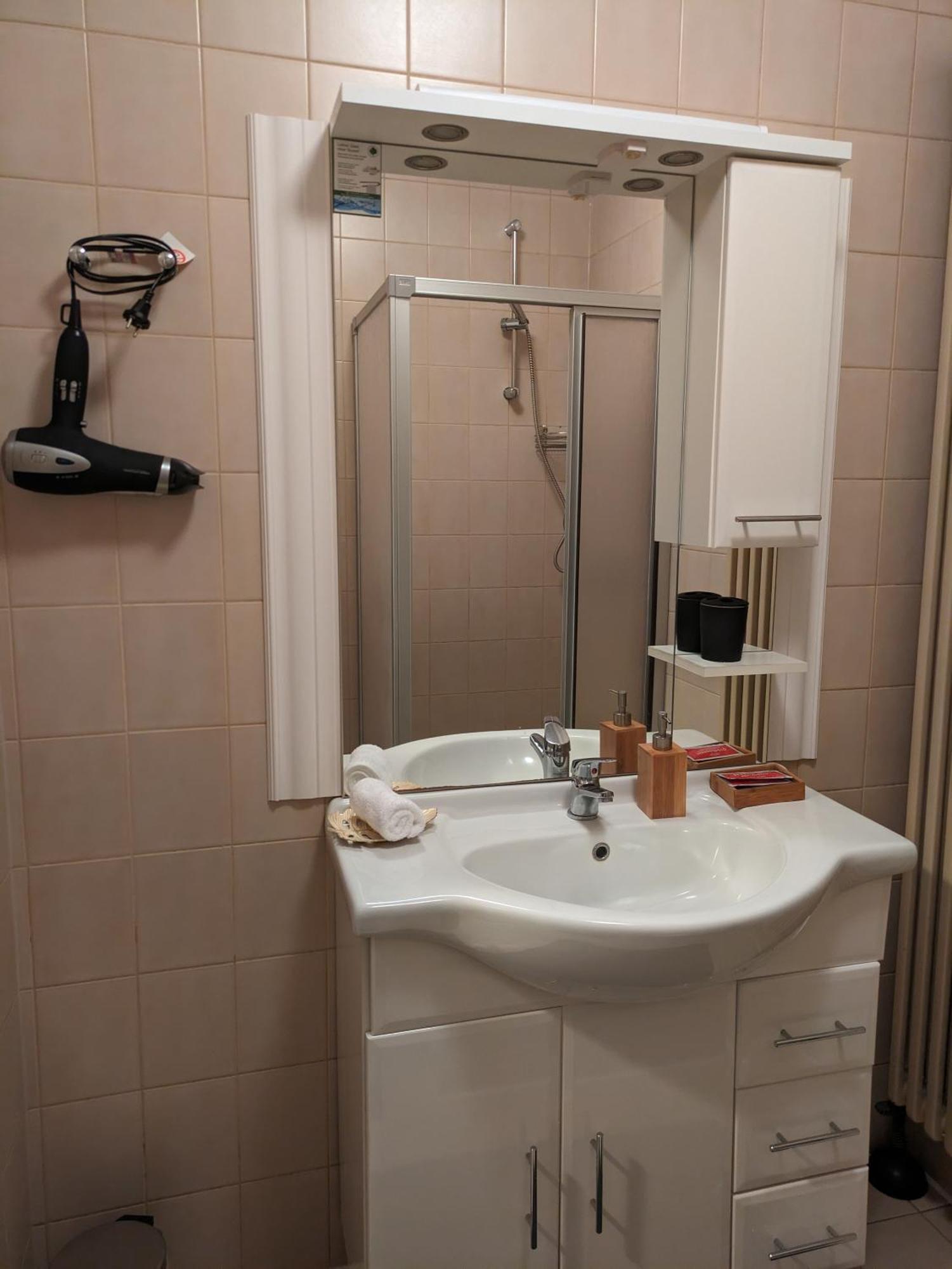 Hotel Ari Καϊζερσλάουτερν Εξωτερικό φωτογραφία