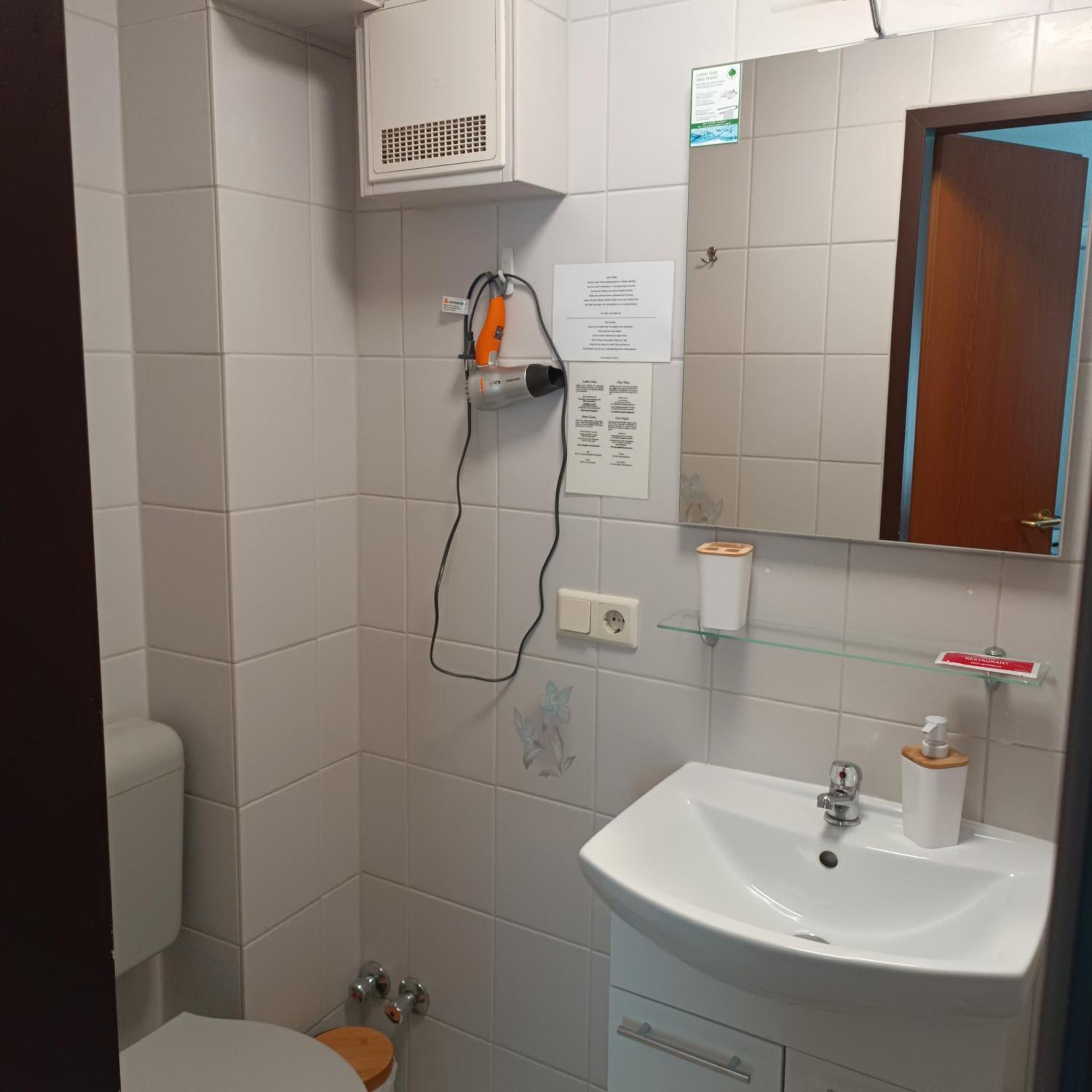 Hotel Ari Καϊζερσλάουτερν Εξωτερικό φωτογραφία