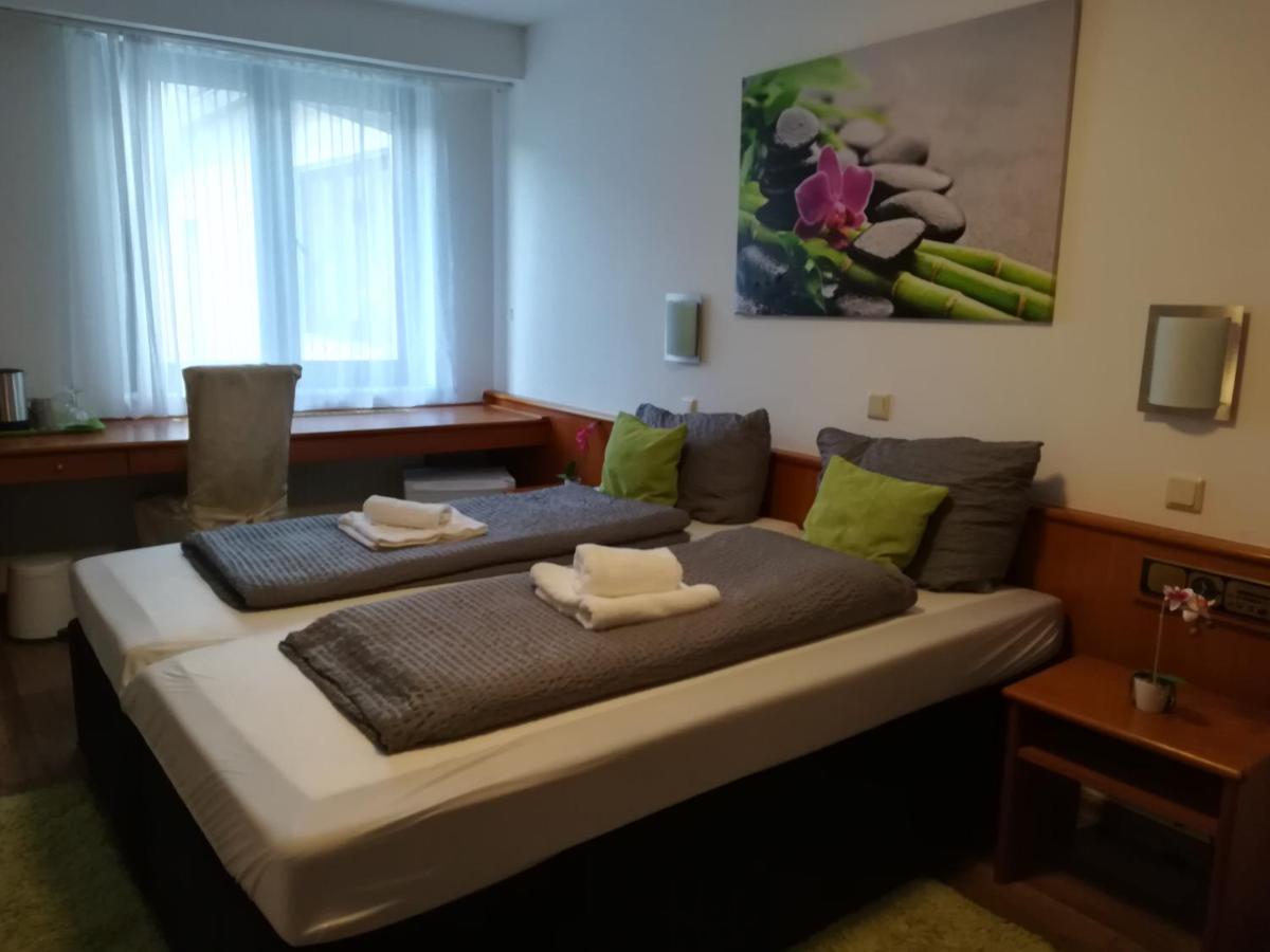 Hotel Ari Καϊζερσλάουτερν Εξωτερικό φωτογραφία